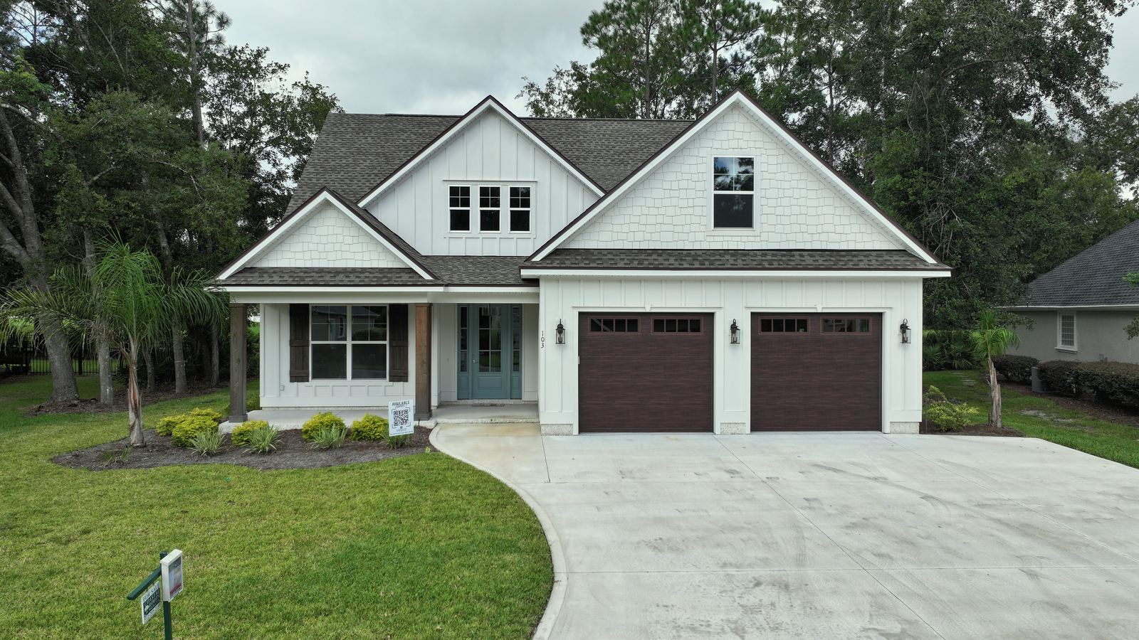 Front exterior of a completed home in Laurel Island Plantation